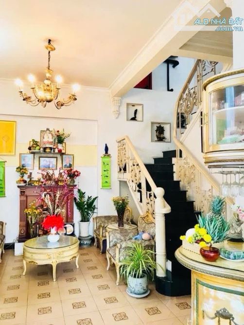 BÁN BIỆT THỰ Hồ Đắc Di, Tân Phú 3 tầng 144m2 (9x16). Biệt thự đẹp ở ngay. Giá chỉ 13,3 tỷ. - 2