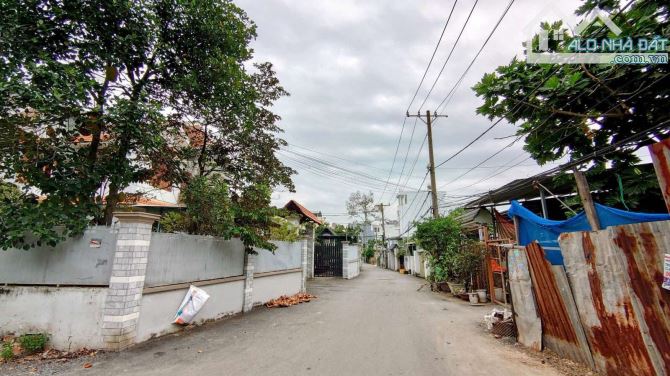 Cần bán gấp 3 căn nhà trên 1 sổ 343m2 hẻm xe hơi đường nguyễn điên long bình Q9 - 2