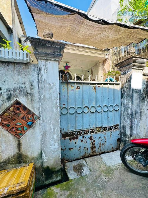 P. Linh Đông, cạnh chợ Tam Hà, chủ 1 đời bán gấp nhà C4 100m2 chỉ 4.1 t.ỷ. - 2
