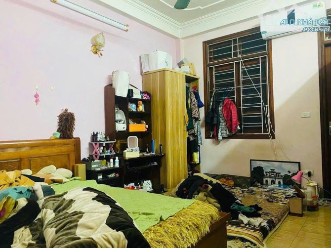 Cần Bán Gấp nhà phố Nguyễn Khánh Toàn chỉ 5,4 tỷ - 2