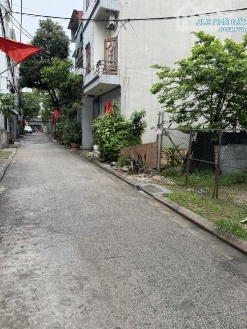 🌟 SIÊU PHẨM PHÂN LÔ GIANG BIÊN – ĐẸP KHÓ TIN 🌟 📌 - 2