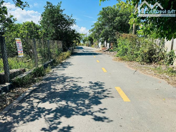 PHƯỚC HỘI - LONG ĐẤT - BRVT; về biển Phước Hải chỉ 4km 1. DT 472m2 -10.5m x 39m nở hậu 14. - 2