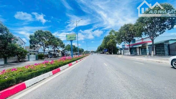 LÔ GÓC 3 MẶT TIỀN ĐƯỜNG 44A- VÕ THỊ SÁU - THỊ TRẤN PHƯỚC HẢI- LONG ĐẤT -BRVT - 2