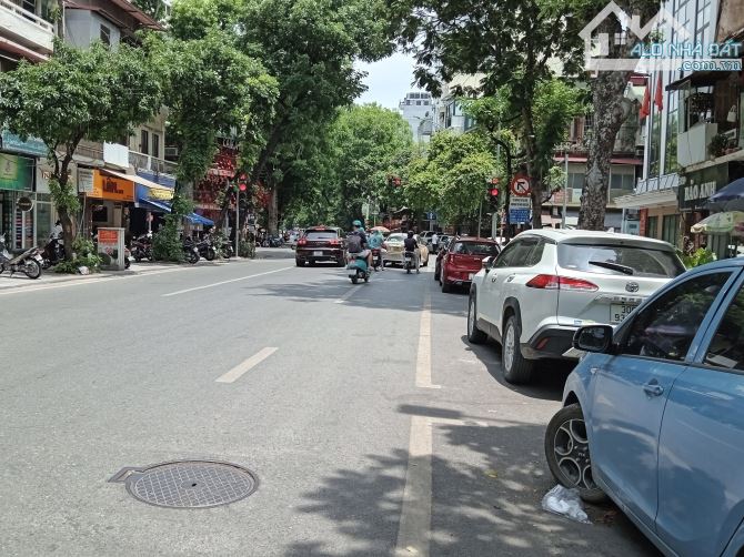 Bán gấp nhà Mặt Phố Nguyễn Hữu Huân, Hoàn Kiếm. DT: 506m2, MT 17.5m. Giá: 229 Tỷ - 2