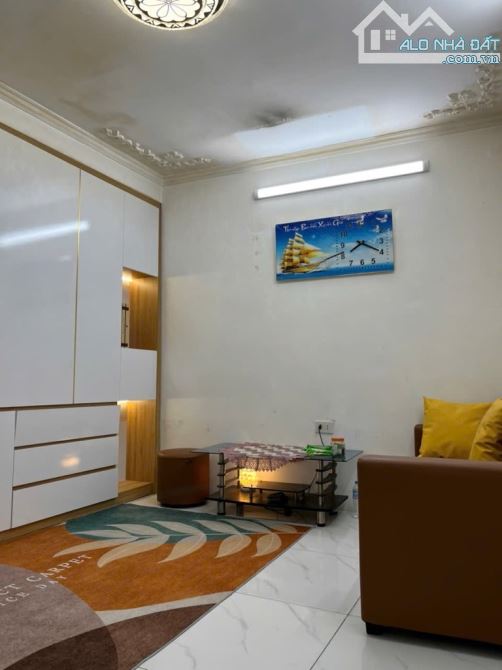 Bán nhà tập thể tầng 1 phố Tôn Đức Thắng trung tâm Đống Đa, sử dụng 55m2 giá 2,88tỷ(có TL) - 3
