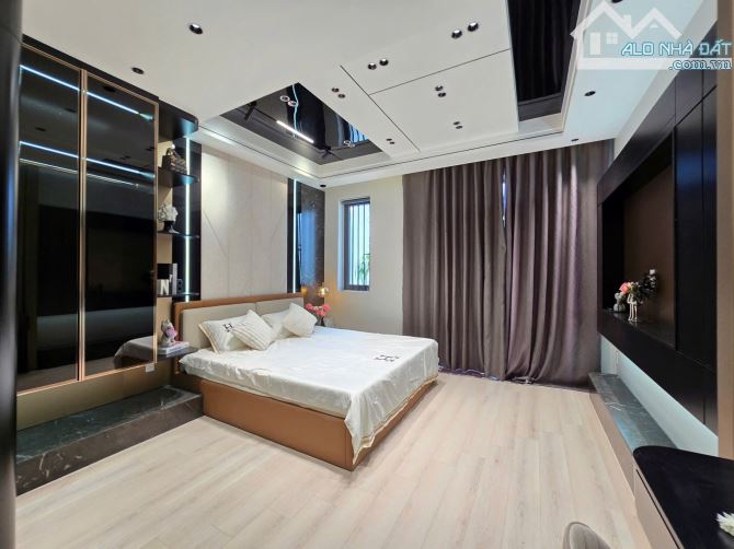 Bán căn nhà 3 mặt tiền ô tô tránh tại NGỌC THỤY LONG BIÊN - 60m 7tầng thang máy - giá tốt. - 3