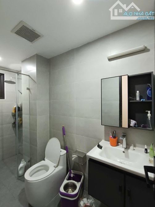 Bán nhà ngõ Thống Nhất - 31m2 - 10.6 tỷ - 3