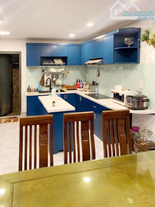Hiếm, Nhà Ngô Quyền Q10, 82m², MT 5m, vuông A4, giếng trời, thang máy, gần Chợ Rẫy. 32.8tỷ - 3