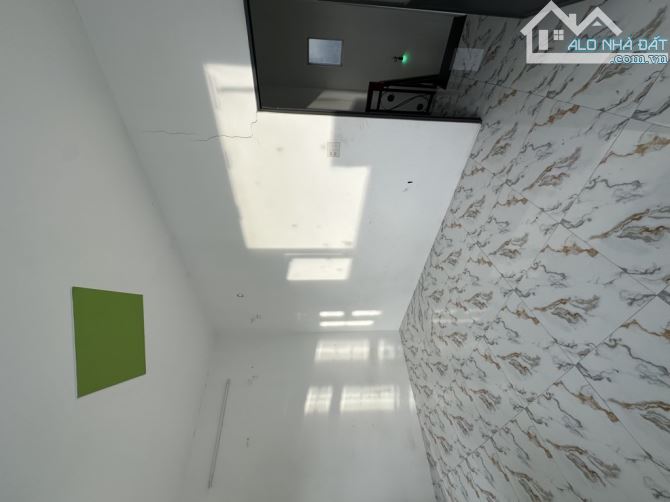 Vị trí trung tâm kinh doanh đa nghành nghề, Mai Hắc Đế, 34m2, ngang gần 5m, SHR vuông vức - 3