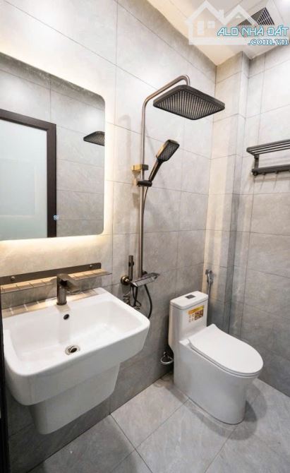BÁN GẤP TÒA CHDV 7 TẦNG THANG MÁY DƯƠNG QUẢNG HÀM, DÒNG TIỀN 1,3TỶ/NĂM,  Ô TÔ ĐỖ CỬA, FULL - 3