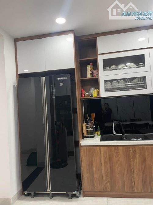Bán CHDV hẻm 5m nhà 6 tầng 10p TN50tr1th Thăng Long P4 Tân Bình 4,5x10m 9ty5 - 3