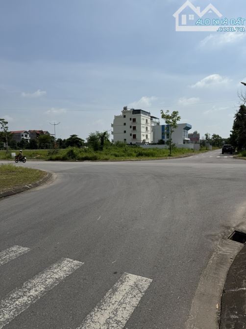 Bán Đất Xương Giang, Bắc Giang. 126m2, MT 7m. Đường 16m. Giá 5,4 tỷ - 3