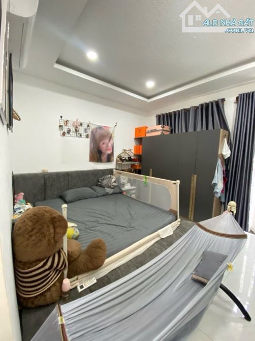BÁN NHÀ 3 TẦNG ĐƯỜNG TÂY THẠNH, TÂN PHÚ - XE HƠI ĐỖ CỬA - 46M2 GIÁ 5.5 TỶ - 3