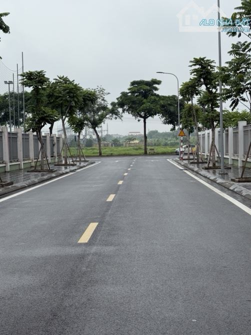 🌟 SIÊU PHẨM PHÂN LÔ GIANG BIÊN – ĐẸP KHÓ TIN 🌟 📌 - 3