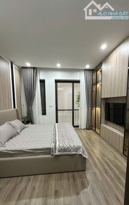 CHỦ GỬI BÁN NHÀ MỚI KOONG-NGỌCTHỤY- NGÕ THÔNG- Ô TÔ Đ Ỗ - GẦN HỒNG TIẾN 48M-MT 4M - 3