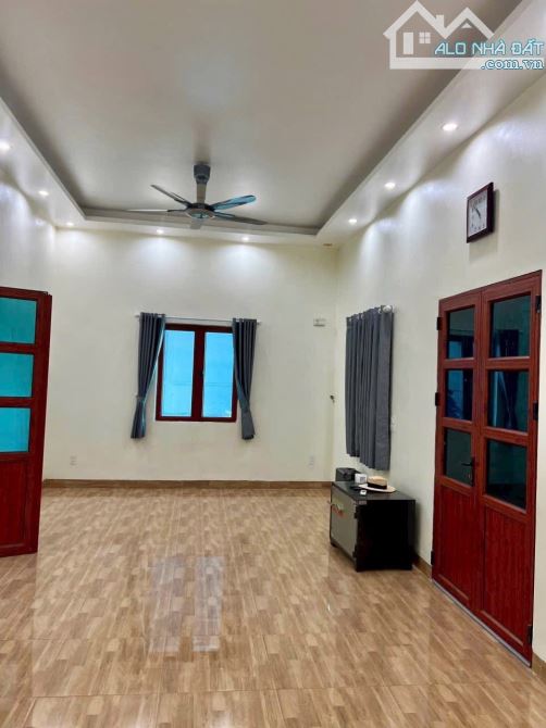 Cho thuê 600m2  kho đẹp mới dựng tại trường yên,vp đầy đủ - 3