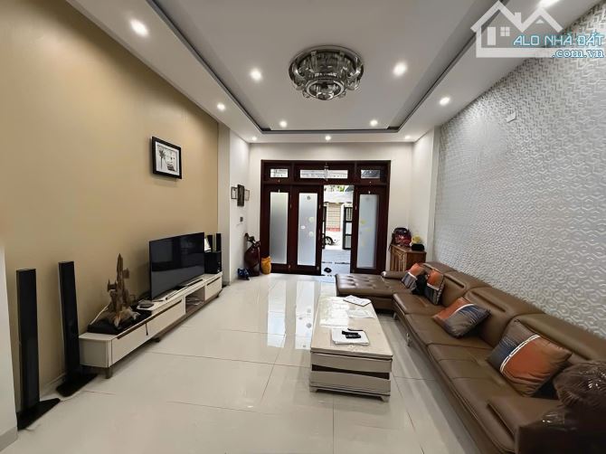 Ngộp Bank,  Nhà 4 tầng mt đường 7m5 Lý Nhân TÔng, Khu định cư nhà giàu - 3