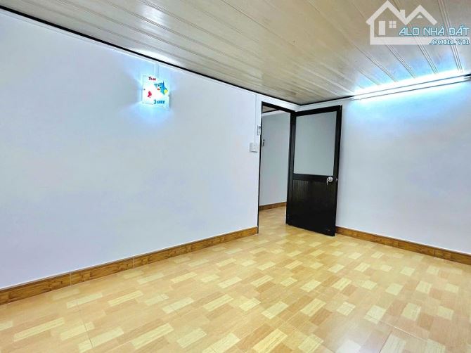 Rẻ nhất khu vực K300, bán nhà Nguyễn Thái Bình, P12, Tân Bình, 127m2, 2 tầng, nhỉnh 16 tỷ - 4