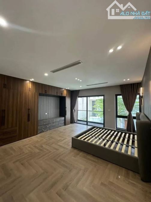 SIÊU PHẨM - BÁN NHÀ CỔ LINH, LONG BIÊN - 60M - 7 TẦNG THANG MÁY - GARA - ZA MỀM - 4