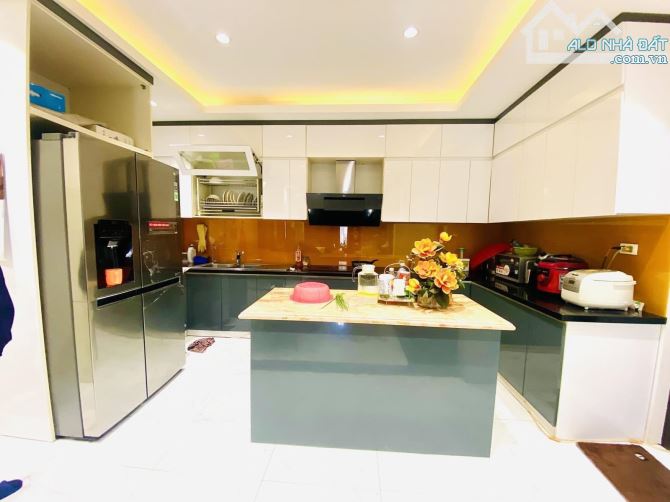 BÁN NHÀ ĐẶNG VĂN NGỮ - ĐỐNG ĐA, MẶT TIỀN RỘNG, GẦN PHỐ, Ô TÔ TRÁNH, KINH DOANH. - 4
