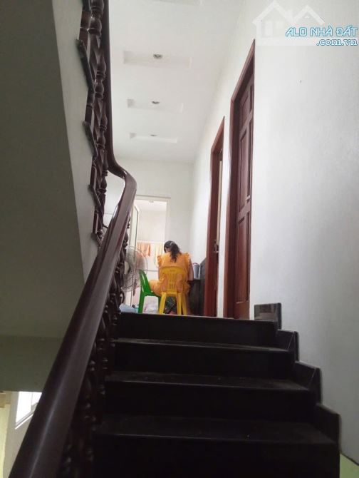 Hxh - Nhà 4 tầng kiên cố - Dt:79.4m² ( 8.13 x 8.6m) – P.Bình Trưng Tây – Q.2- 10,3 tỷ - 2