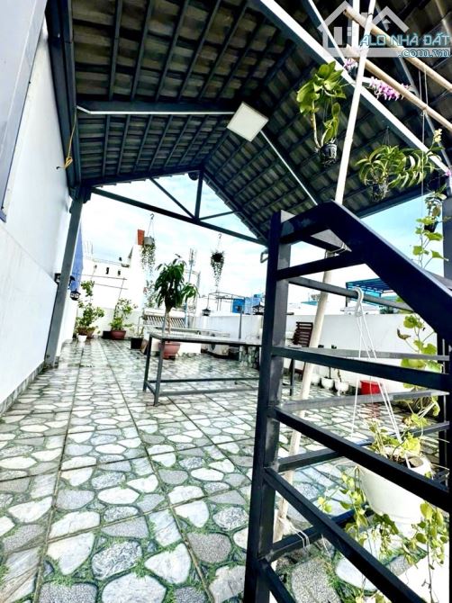 Bán nhà đẹp khu dân cư An Sương Quận 12, DT 62m2, 3 tầng chỉ 4,65 tỷ - 4