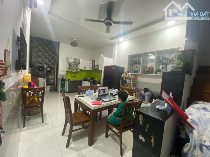 NHÀ GẦN BIG C TRƯỜNG CHINH  4 X 17(68) 4 TẦNG CHỈ 6 TỶ XÍU (RẺ NHẤT) - 4