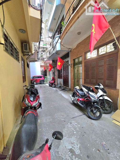 Cần Bán Gấp nhà phố Nguyễn Khánh Toàn chỉ 5,4 tỷ - 4