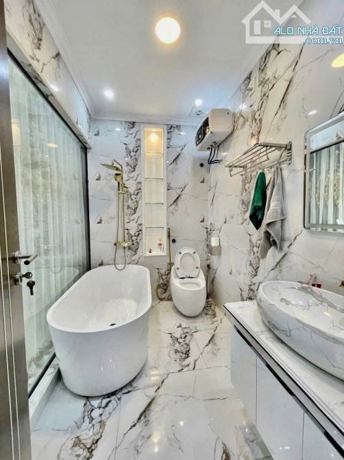 ❣️CẦN TIỀN BÁN GẤP Villa liền kề  5 tầng tân cổ điển thang máy đẹp nhất Văn Cao! - 4