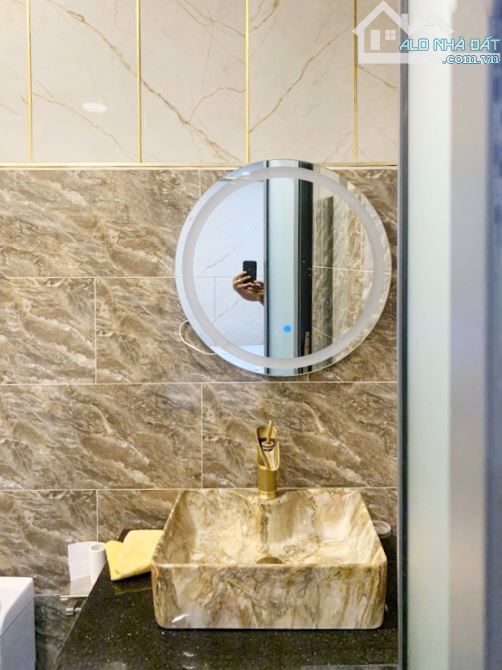 Hiếm, Nhà Ngô Quyền Q10, 82m², MT 5m, vuông A4, giếng trời, thang máy, gần Chợ Rẫy. 32.8tỷ - 6