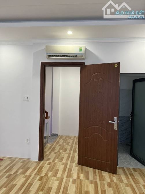 Nhà 4 TẦNG, Đ.HIỆP THÀNH 43, P.Hiệp Thành, Q12, dt 116,3m2 (5,8mx8m),💰5,2Tỷ. Đường 12m - 6