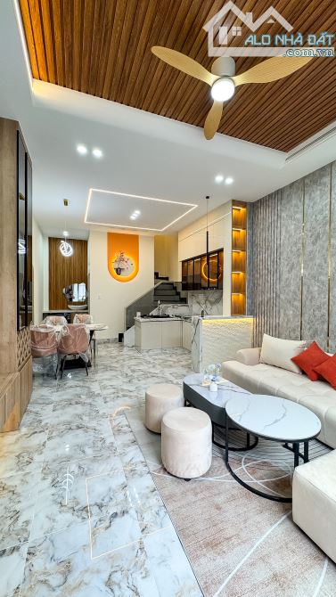 NHÀ ĐẸP KẾ SIÊU THỊ MEGA NGUYỄN VĂN LINH TP CẦN THƠ - 6