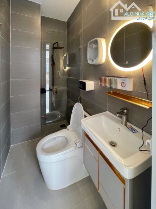 Nhà đẹp Phó Cơ Điều Q11, 3 lầu ST, DT 4x12m, cách MT 10m, gần chợ. Giá chỉ 7.6 tỷ TL - 7