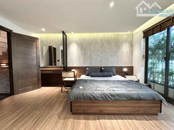 Gò Vấp - Hẻm xe tải - Nhà 6 Tầng - Thang máy - Gara oto - Hoàn công đủ - 66m2 - Mua ở liền - 7