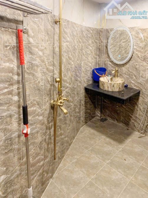 Hiếm, Nhà Ngô Quyền Q10, 82m², MT 5m, vuông A4, giếng trời, thang máy, gần Chợ Rẫy. 32.8tỷ - 7