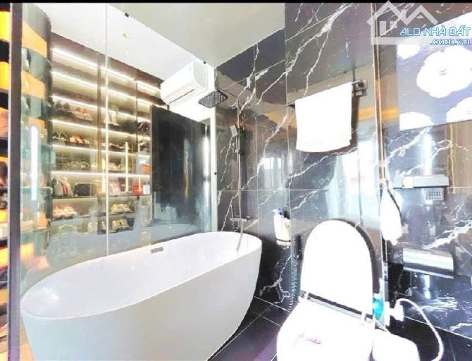 BÁN NHÀ ĐẸP 3 TẦNG ĐH MARKETING, 10M RA ĐƯỜNG LỚN, 40M2 (4 x 10), 3PN, 7.2 TỶ - 8