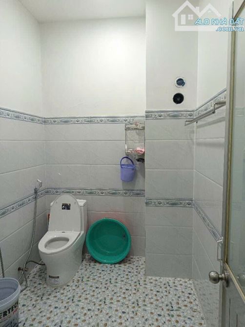 Nhà 3 tầng, Đường số 37, Q7. DT 86m2, ngang 4m, 5PN. Nhỉnh 8 tỷ - 9