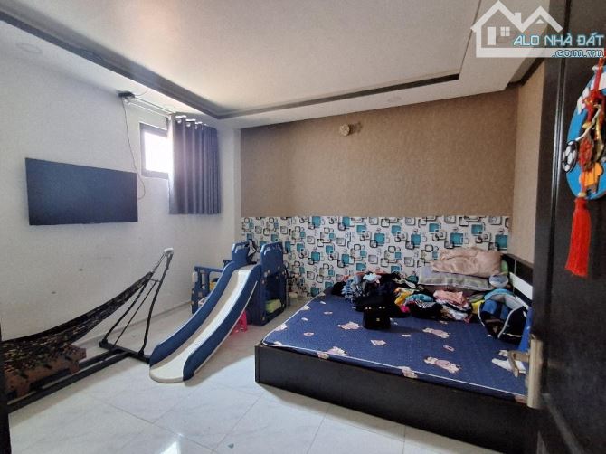 Nhà đẹp 92m2 ngang 8.1m, 3 tầng, oto ngủ trong nhà - 9