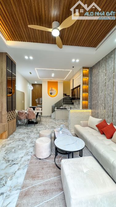 NHÀ ĐẸP KẾ SIÊU THỊ MEGA NGUYỄN VĂN LINH TP CẦN THƠ - 9