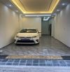 Nhà đẹp Nguyễn Sơn 5 tầng 50m thang máy, gara 7 chỗ giá hơn 16 tỷ