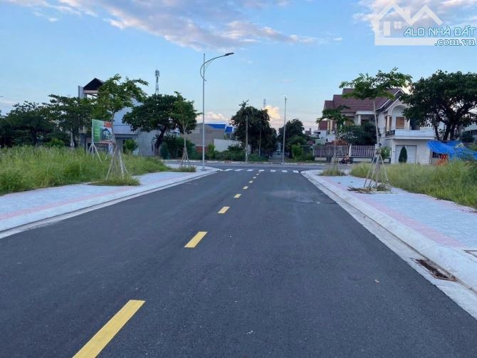 Chỉ với 1,050Tỷ DT 100m2 chính chủ bán nhanh lô đất ngay TTHC SB Long Thành