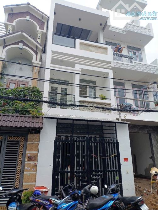 Nhà 3 tầng 4x17m khu Tên Lửa 933 Đg Tỉnh Lộ 10 giá 6.8 tỷ