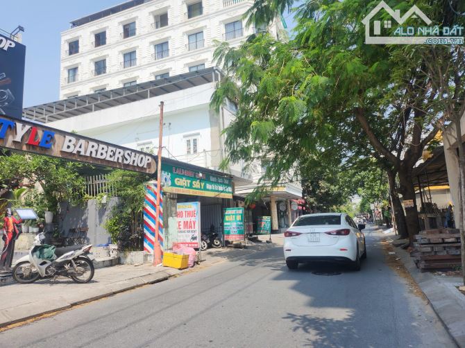 BÁN NHANH LÔ ĐẤT MẶT PHỐ BÀ HUYỆN THANH QUAN -NGAY GÓC MỸ ĐA ĐÔNG 12 -50M RA BIỂN-16.X TỶ