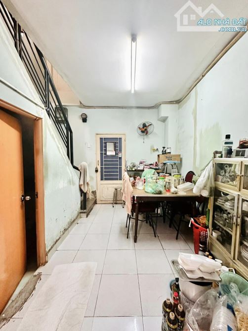 Bán nhanh trong 10 ngày, nhà hẻm xe hơi Thành Thái, Quận 10, 119m2, 4 tầng, chỉ 20 tỷ 600