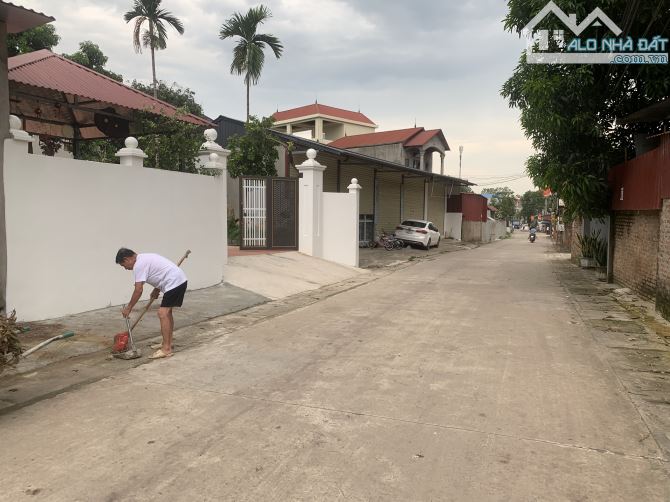 Bán Đất-Xã Tân Dân-(Sóc Sơn )-80M2-2,3TY -Full Thổ Cư – Đường Rộng 6m Ô Tô Tránh .