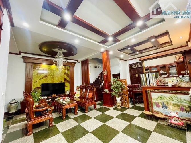 VĨNH PHÚC BA ĐÌNH - BIỆT THỰ 145m2, 4 tầng mặt tiền 8,3m - 3 thoáng - Ô tô - Bảo vệ 24/7