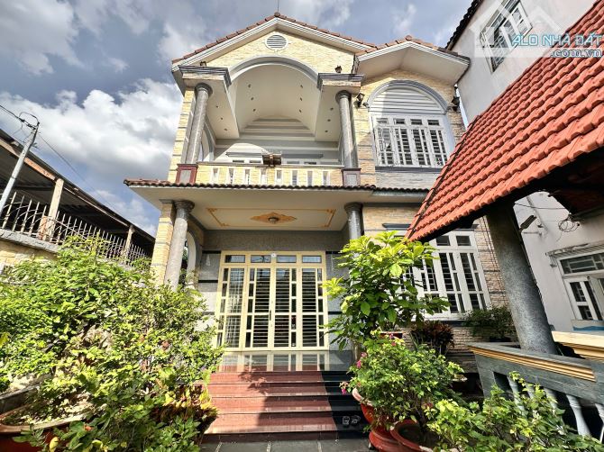14.2TỶ- BÁN BIỆT THỰ mini (9x23m) 207m2 - hẽm 6m đường số 9, p. linh tây ,tp.thủ đức,hcm