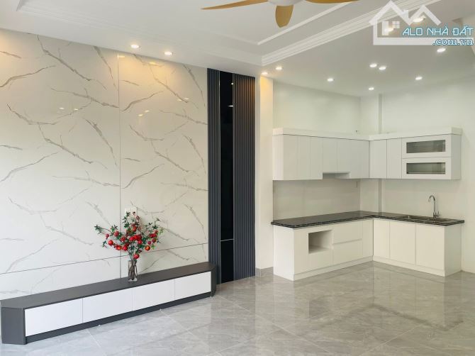 🏡 BÁN NHÀ 3 TẦNG MỚI TINH – CAM LỘ, HỒNG BÀNG – GIÁ CHỈ 2,35 TỶ