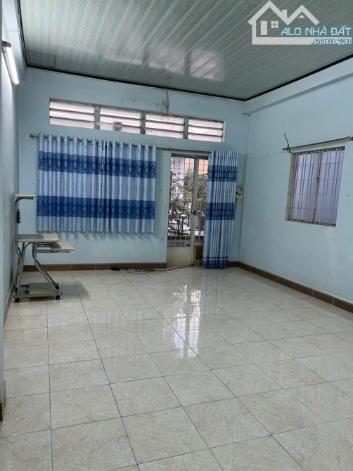 Bán nhà HXH Dương Quảng Hàm p5 DT: 6x17m 1 trệt 1 lầu giá 10 tỷ còn thương lượng