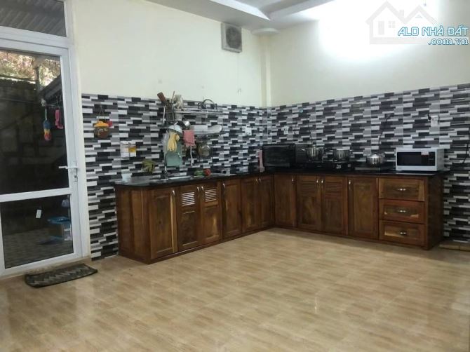 Cần Bán Nhanh Căn Nhà Trung Tâm Phố Đường Thi Sách Giá tốt nhất Khu Vực